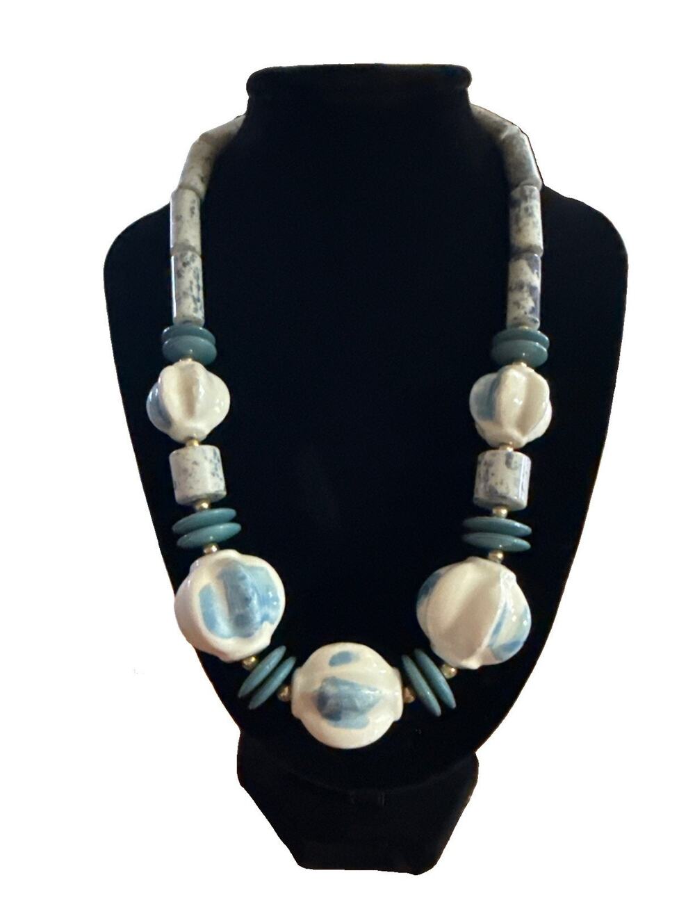VTG Japan Hand Painted Blue White Ceramic Porcelain Bead Chunky Necklace
